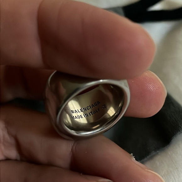 BB Icon Signet Ring in Antique Silver Brass - Picture 4 of 5